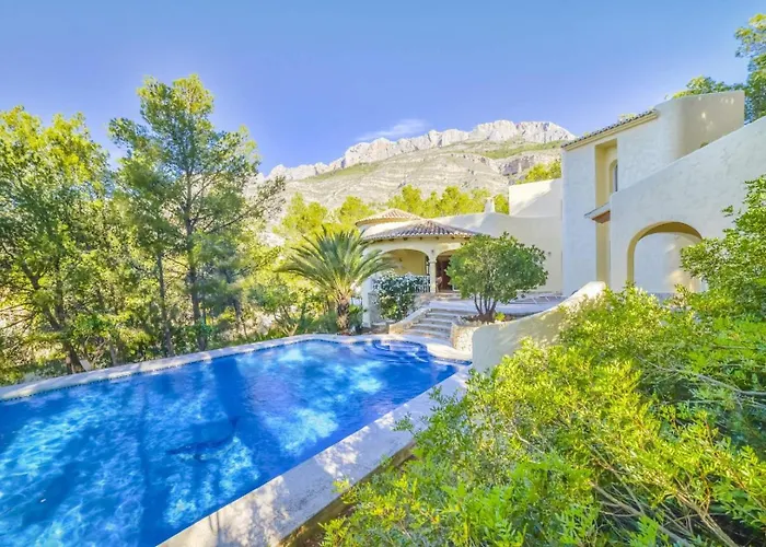 Villa Angela - *
